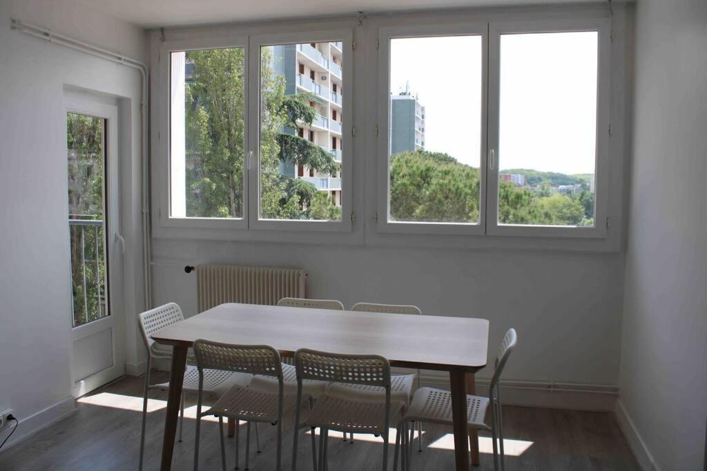 Appartement Au Pied Du Metro. Toulouse Bagian luar foto